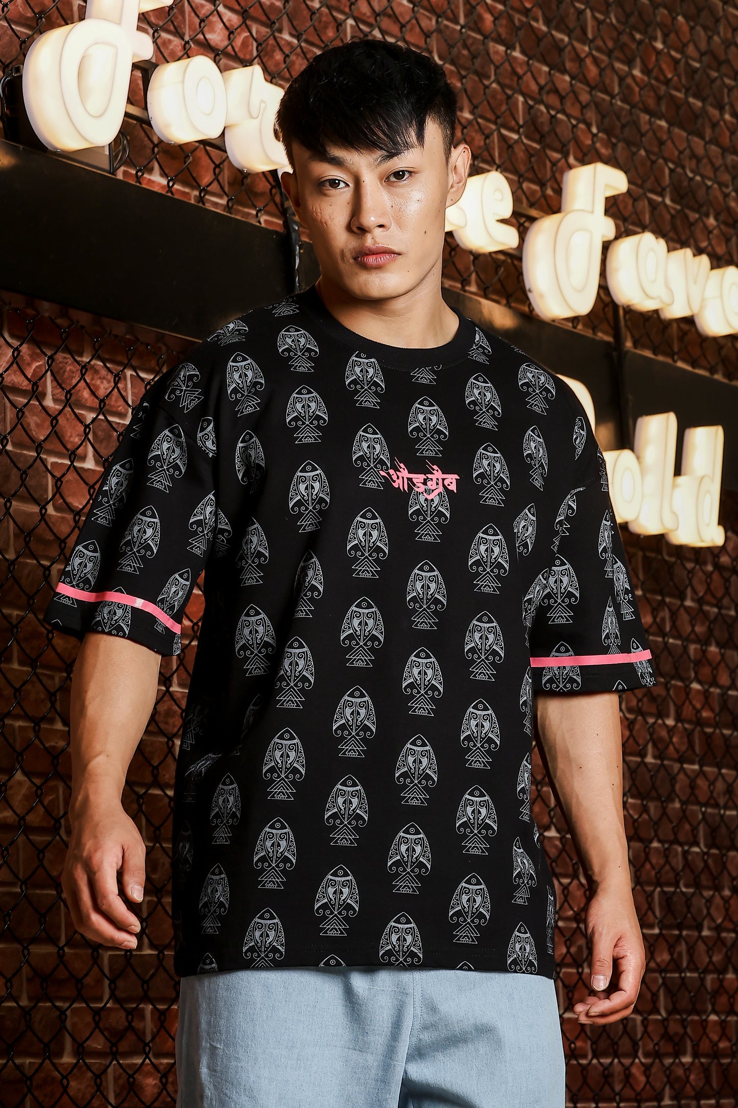 Panghat Oversized Black T-shirt