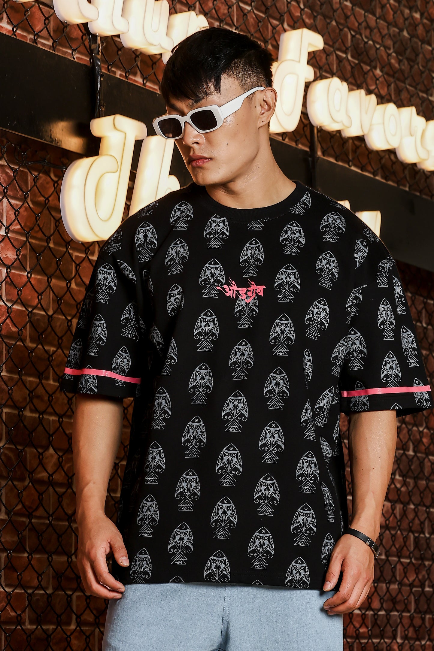 Panghat Oversized Black T-shirt