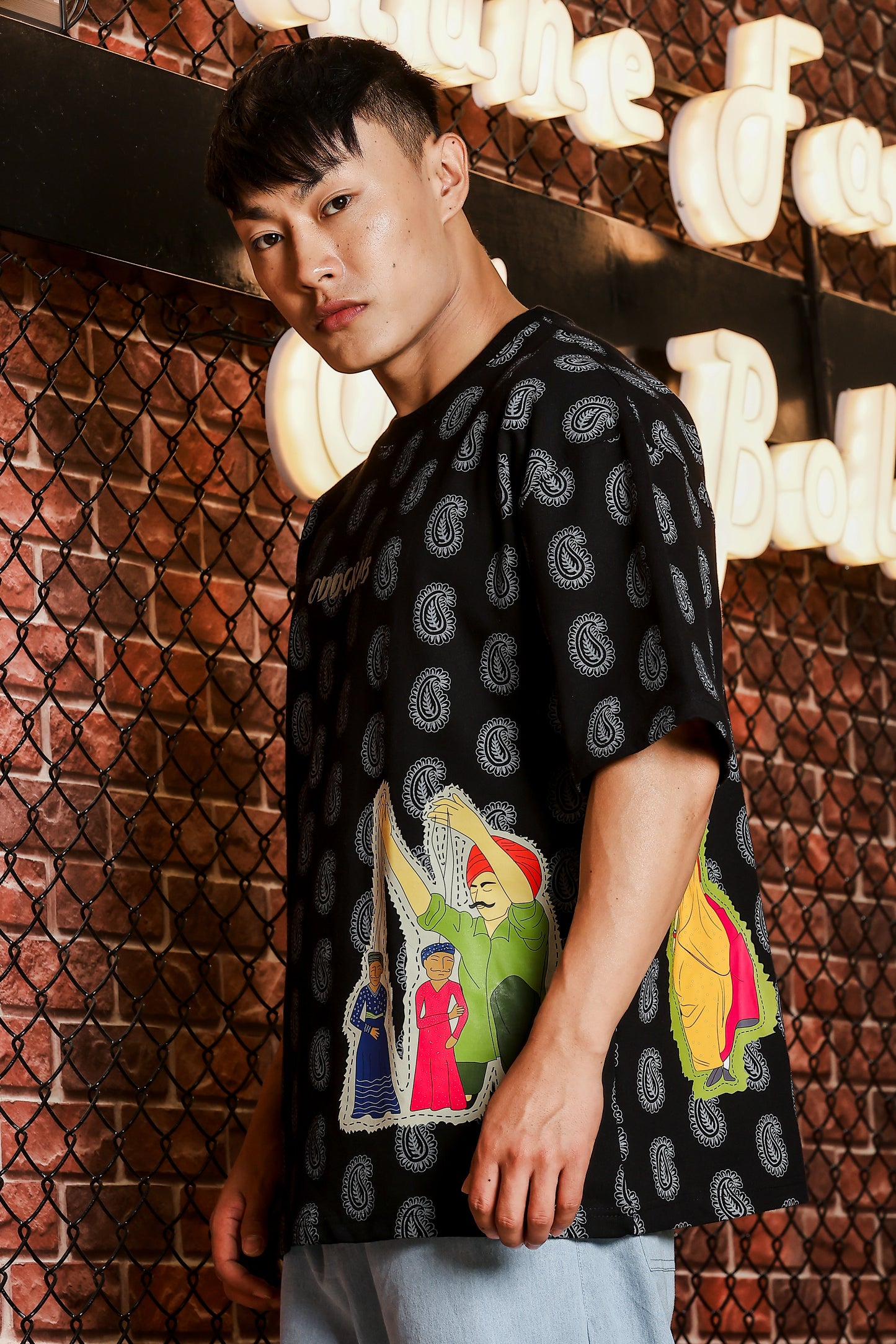 Heritage Village Oversized Black T-shirt