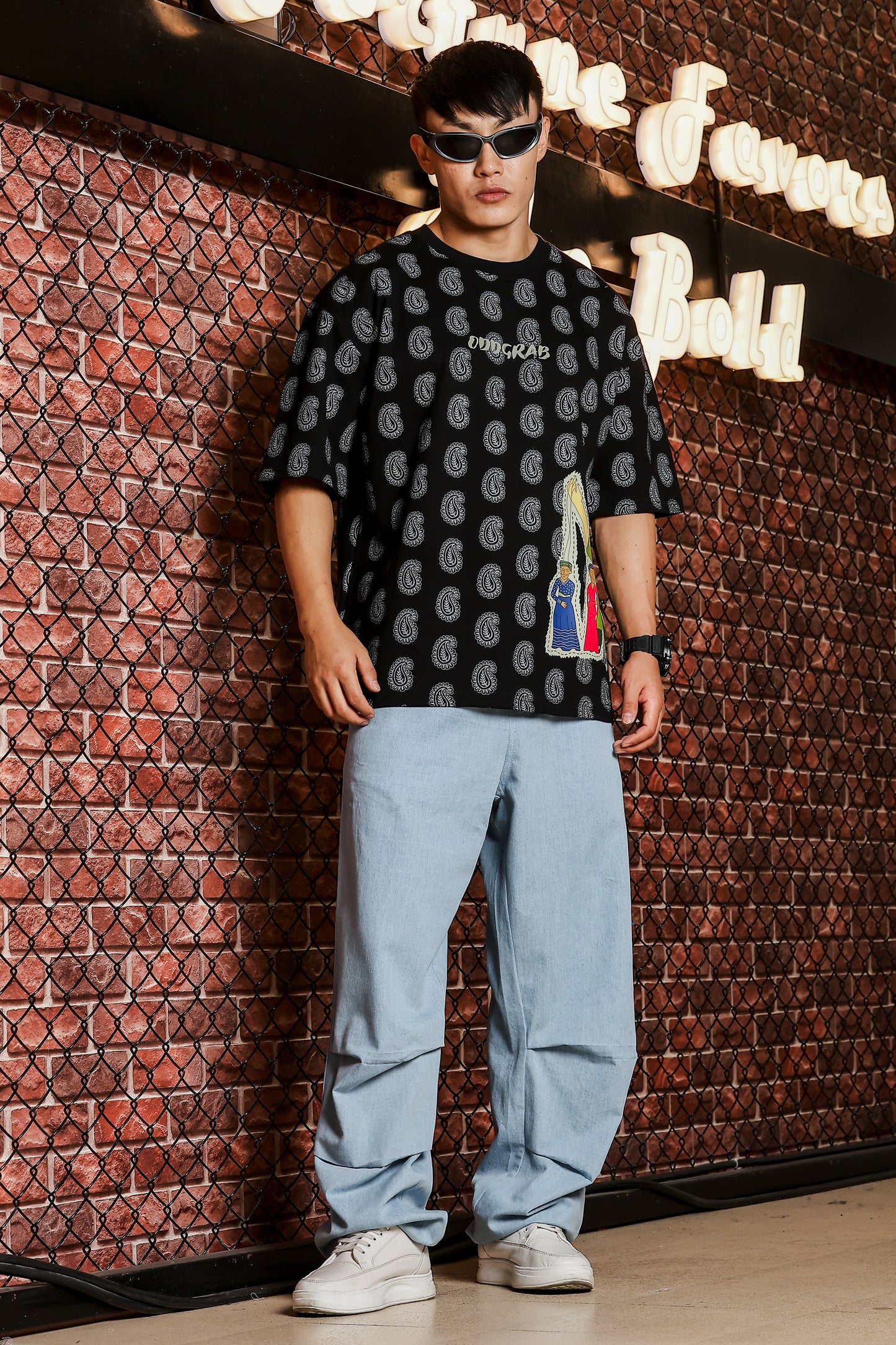 Heritage Village Oversized Black T-shirt
