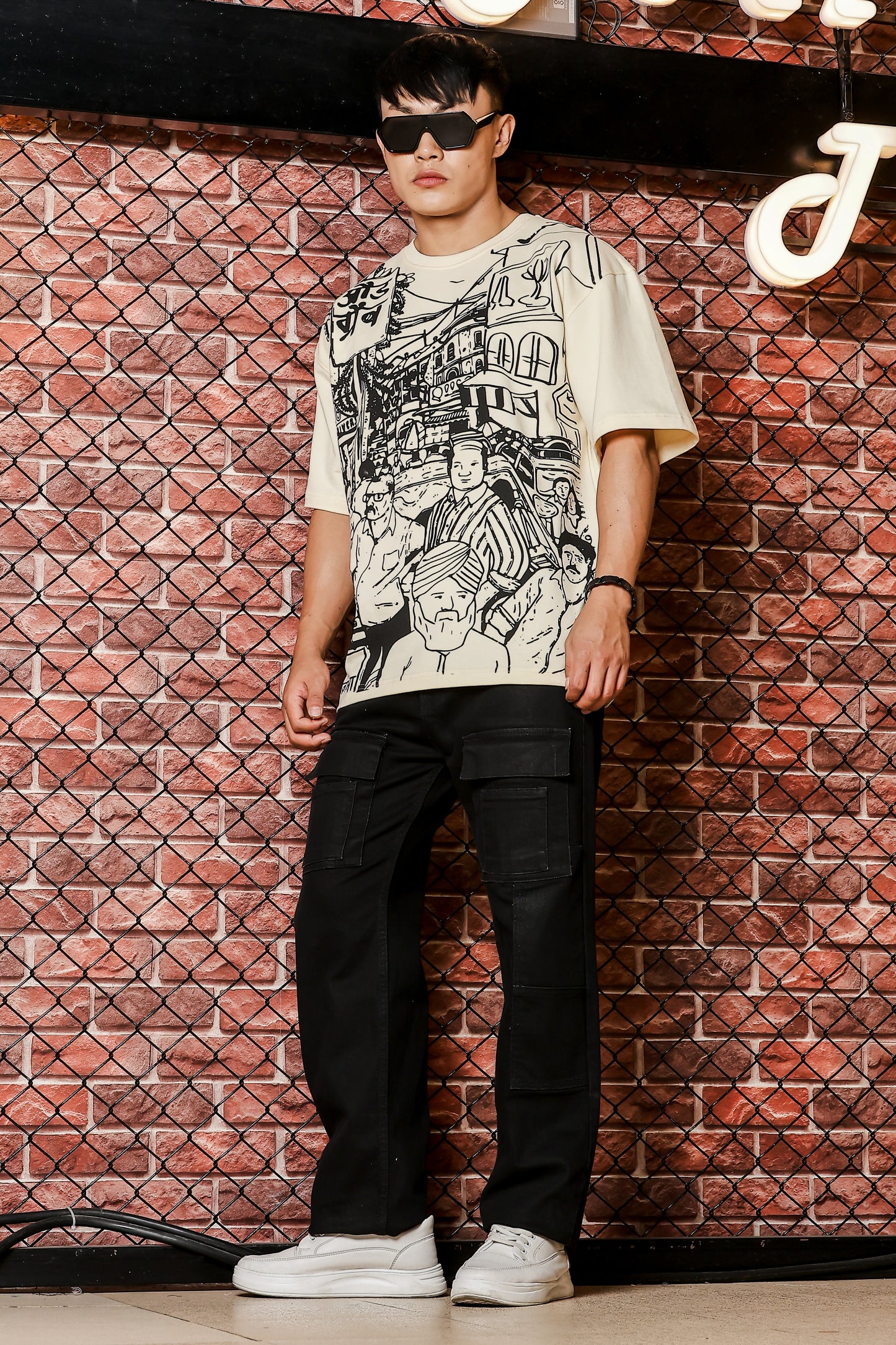 Bazar Echo Oversized Cream T-shirt