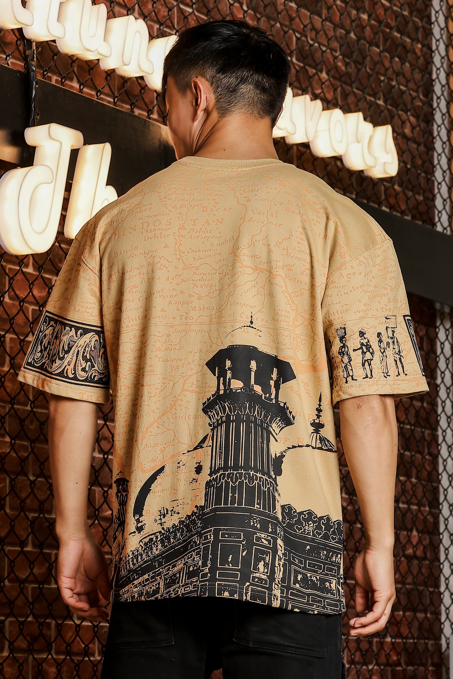 Indian Streetscape Oversized Beige T-shirt