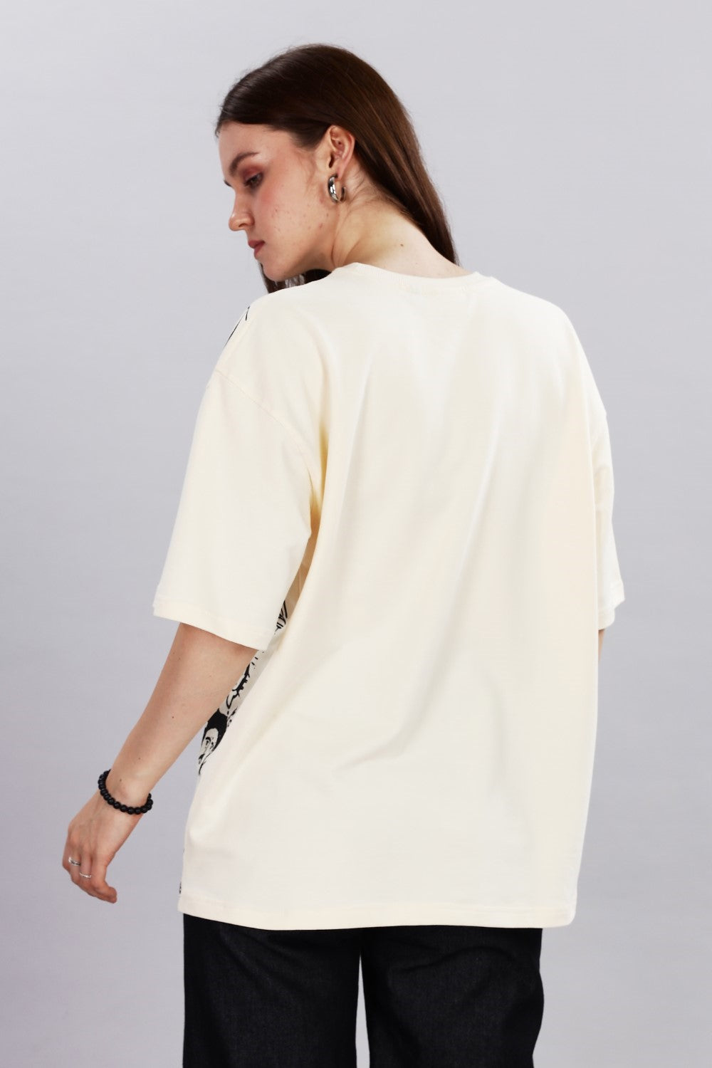 Bazar Echo Oversized Cream T-shirt