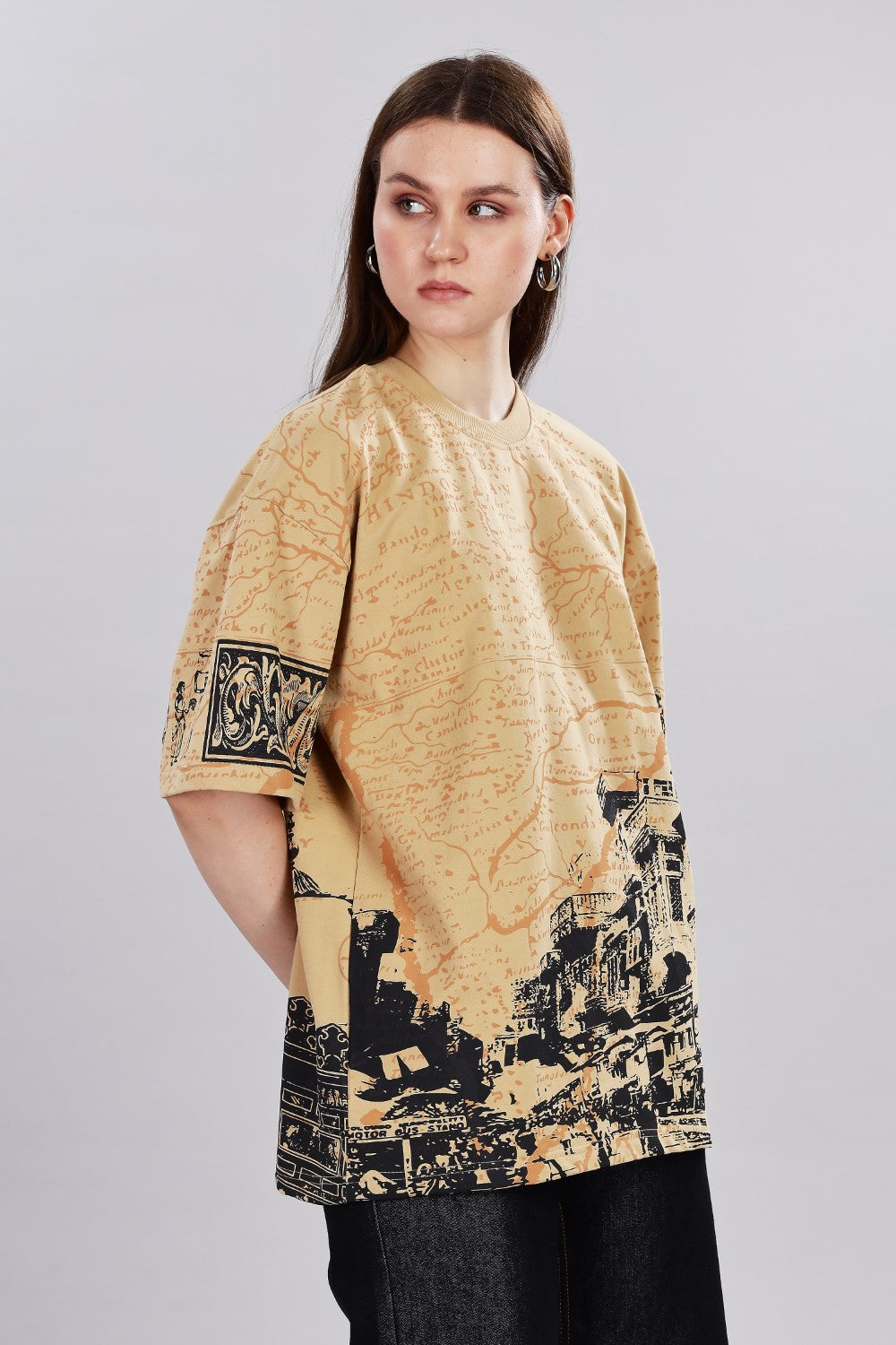 Indian Streetscape Oversized Beige T-shirt