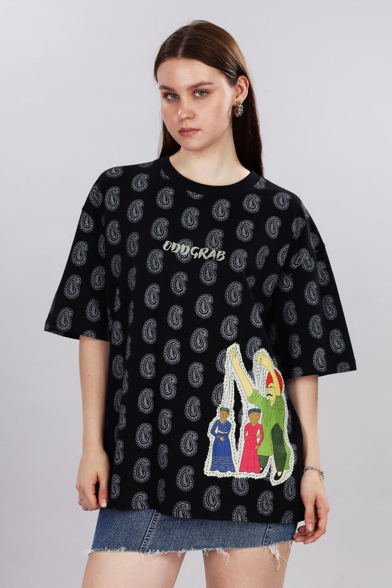 Heritage Village Oversized Black T-shirt