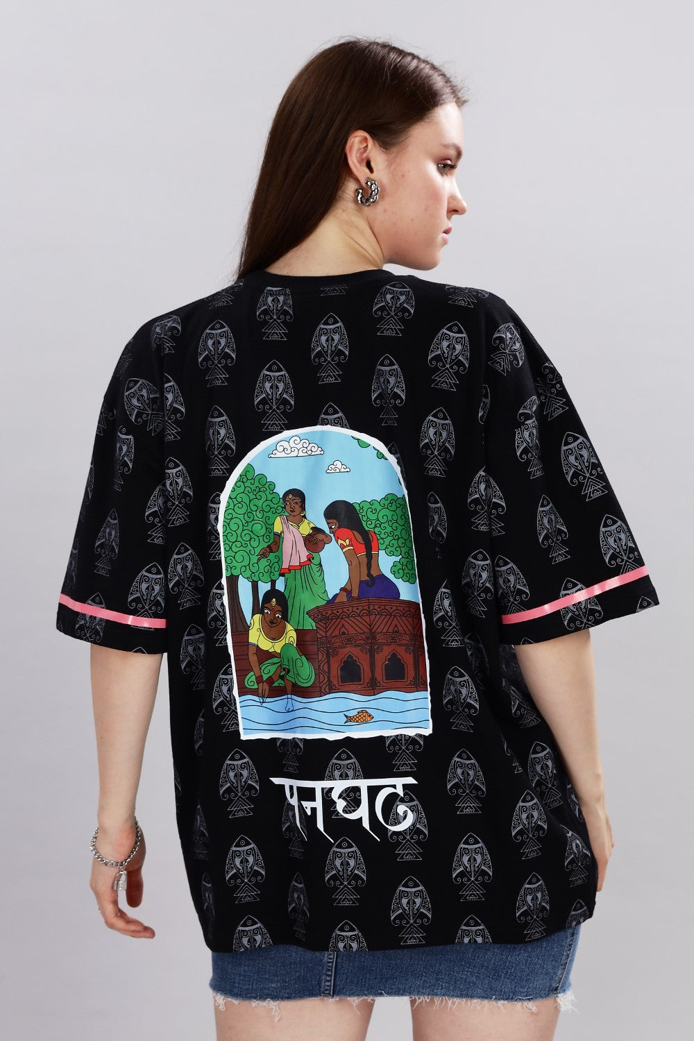 Panghat Oversized Black T-shirt