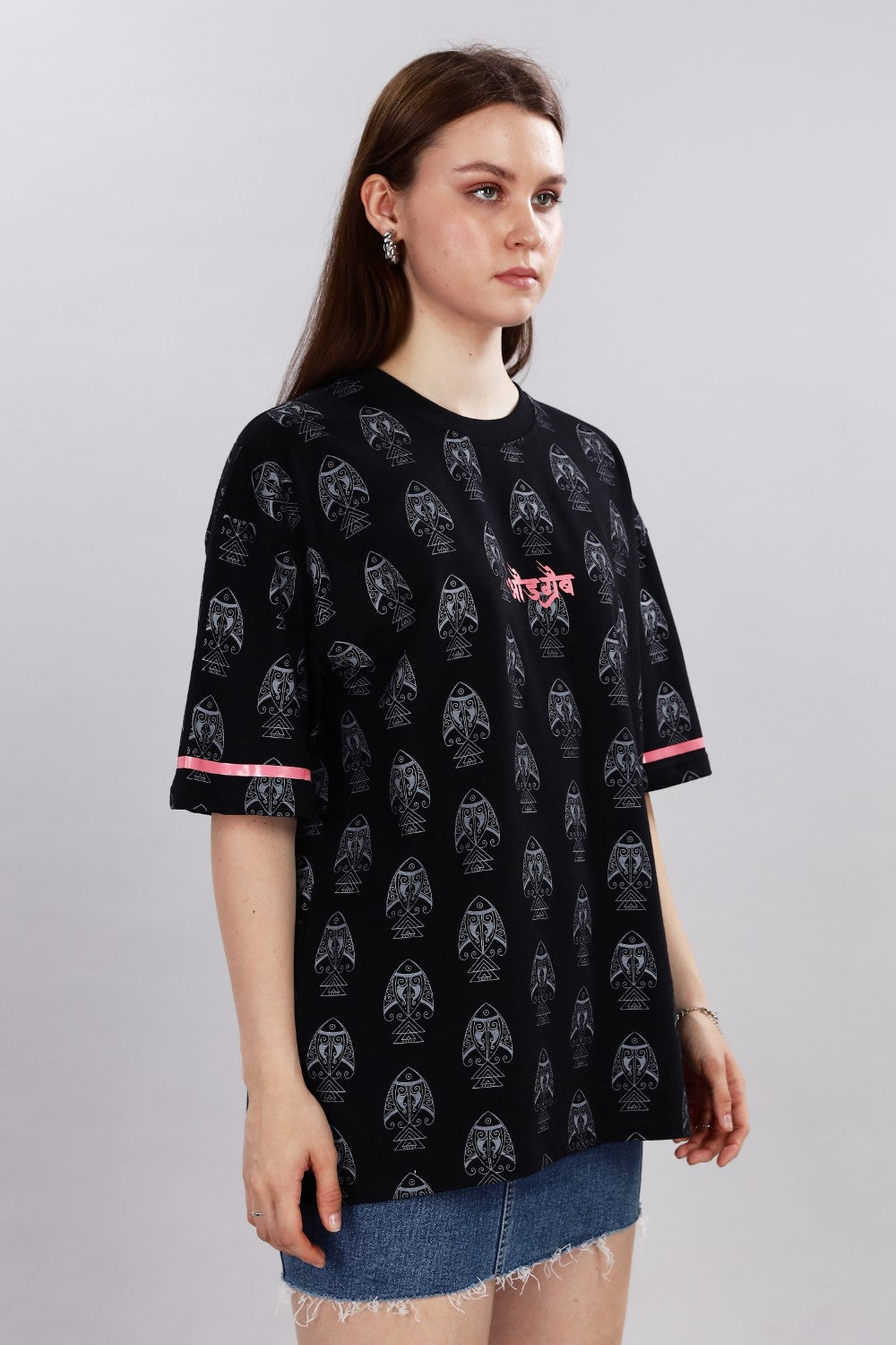 Panghat Oversized Black T-shirt